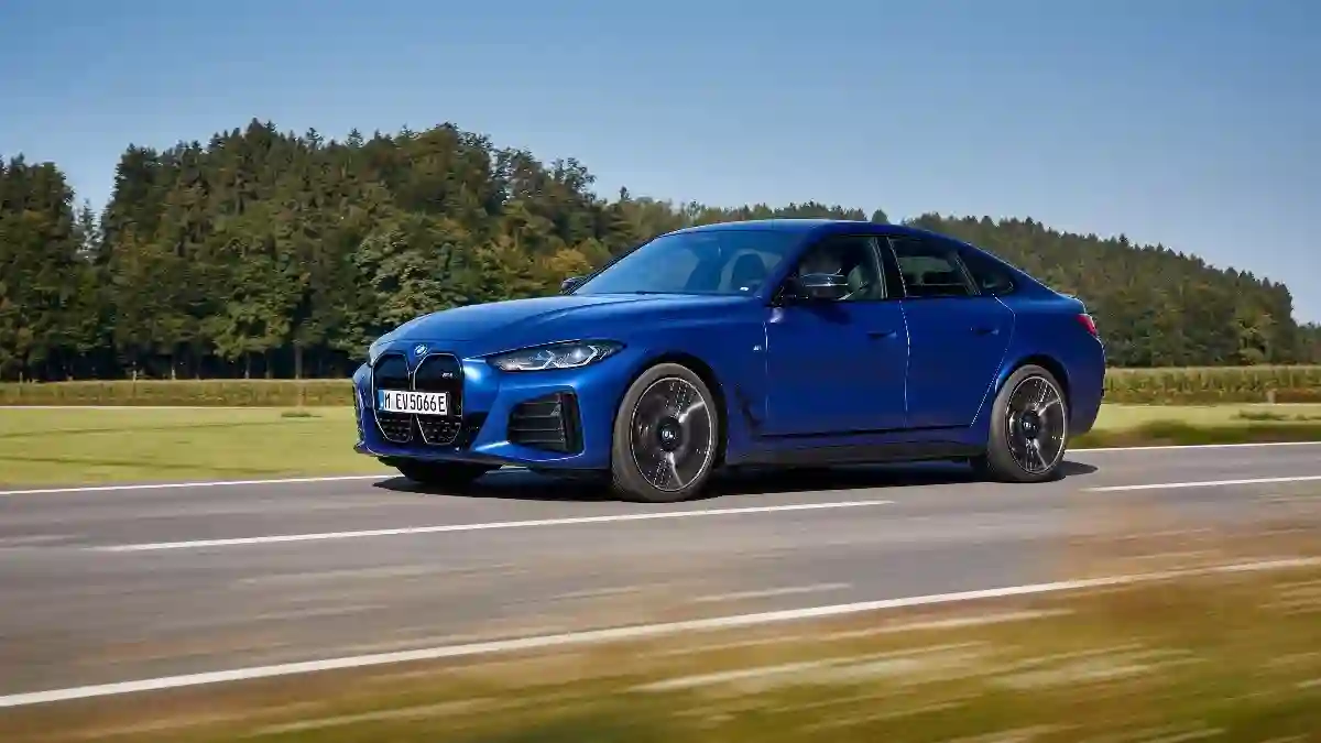 Старт производства BMW i4 и другие яркие события недели