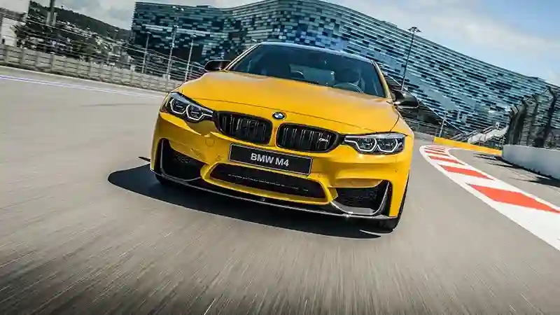 Мощный старт. Новый BMW M3/M4.